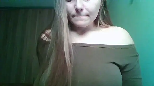 Evasapples online show from March 22, 9:29 pm