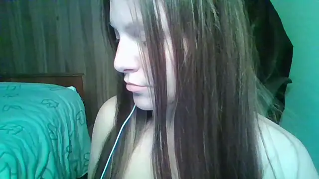 Evasapples online show from April 8, 6:30 pm