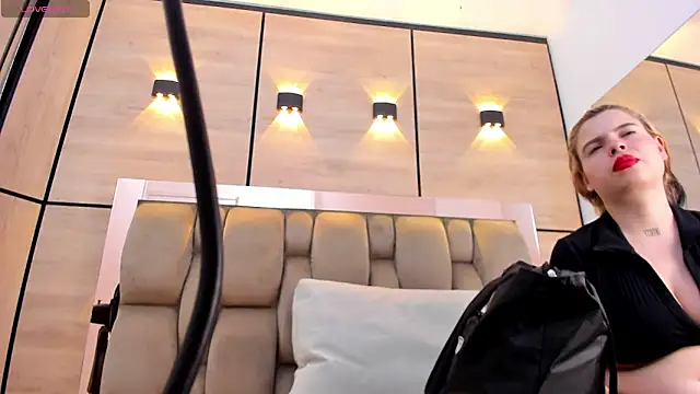 dorothy vegga online show from November 8, 4:01 am