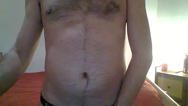 Snapshot of ra1an111 chatting on April 17, 8:23 pm ra1an111 online show from April 17, 8:23 pm