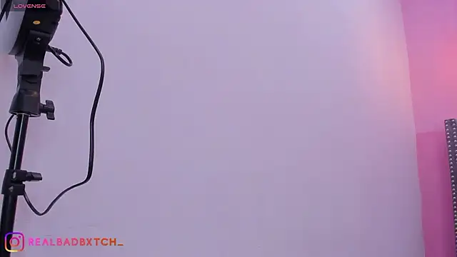 Realbadbxtch online show from February 10, 2:32 pm