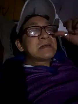 ardiente47 online show from October 12, 12:42 am