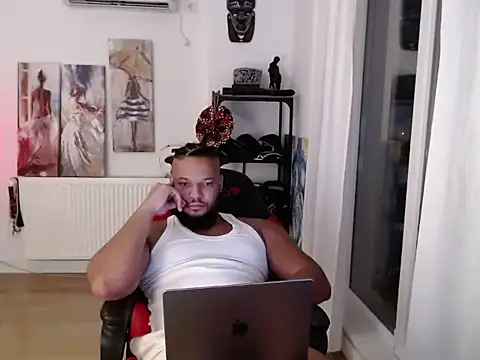 Snapshot of 1LordKingsley chatting on June 16, 10:01 pm 1LordKingsley online show from June 16, 10:01 pm