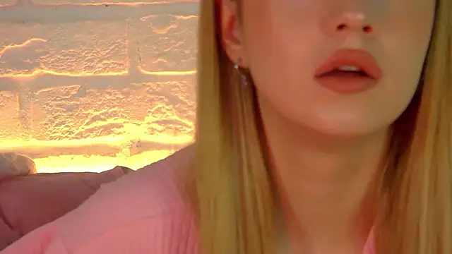 MilanaBalmain online show from November 4, 4:11 am