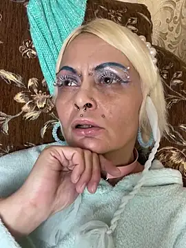 Snapshot of Gardener_of_Illusions chatting on January 30, 12:07 am Gardener of Illusions online show from January 30, 12:07 am