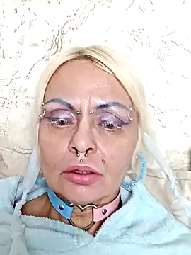 Snapshot of Gardener_of_Illusions chatting on January 30, 2:47 pm Gardener of Illusions online show from January 30, 2:47 pm