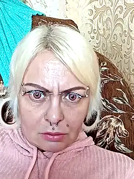 Snapshot of Gardener_of_Illusions chatting on February 10, 3:03 am Gardener of Illusions online show from February 10, 3:03 am