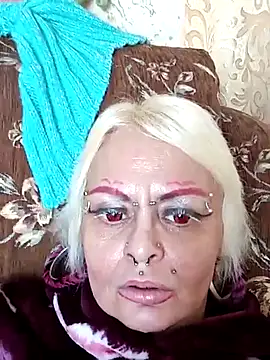 Snapshot of Gardener_of_Illusions chatting on February 12, 7:13 pm Gardener of Illusions online show from February 12, 7:13 pm