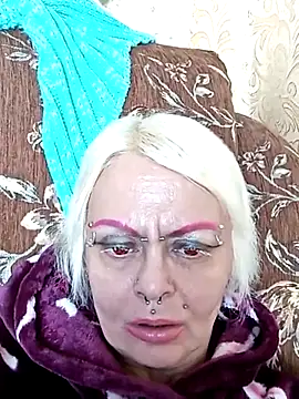 Snapshot of Gardener_of_Illusions chatting on February 12, 11:30 pm Gardener of Illusions online show from February 12, 11:30 pm