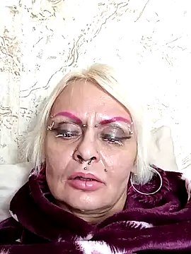 Snapshot of Gardener_of_Illusions chatting on February 13, 8:38 am Gardener of Illusions online show from February 13, 8:38 am