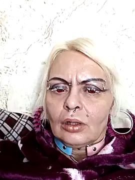 Snapshot of Gardener_of_Illusions chatting on February 16, 3:15 am Gardener of Illusions online show from February 16, 3:15 am