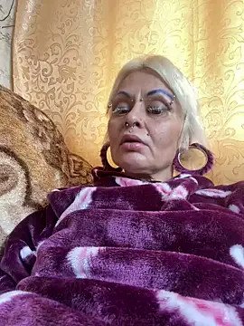 Snapshot of Gardener_of_Illusions chatting on February 24, 6:05 am Gardener of Illusions online show from February 24, 6:05 am