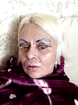 Snapshot of Gardener_of_Illusions chatting on February 24, 4:15 pm Gardener of Illusions online show from February 24, 4:15 pm