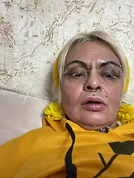 Snapshot of Gardener_of_Illusions chatting on March 3, 6:59 am Gardener of Illusions online show from March 3, 6:59 am