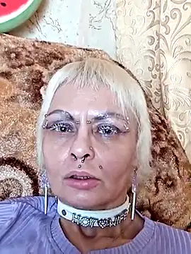 Snapshot of Gardener_of_Illusions chatting on March 5, 12:33 pm Gardener of Illusions online show from March 5, 12:33 pm