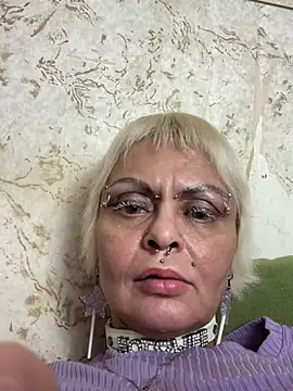 Snapshot of Gardener_of_Illusions chatting on March 5, 3:40 pm Gardener of Illusions online show from March 5, 3:40 pm