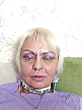 Snapshot of Gardener_of_Illusions chatting on March 5, 7:38 pm Gardener of Illusions online show from March 5, 7:38 pm