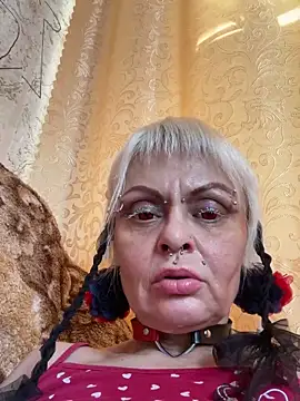 Snapshot of Gardener_of_Illusions chatting on March 11, 4:32 am Gardener of Illusions online show from March 11, 4:32 am