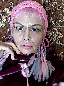 Snapshot of Gardener_of_Illusions chatting on March 21, 3:35 pm Gardener of Illusions online show from March 21, 3:35 pm