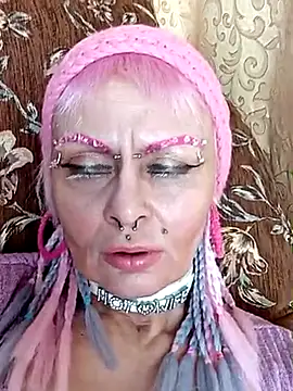 Snapshot of Gardener_of_Illusions chatting on March 21, 6:51 pm Gardener of Illusions online show from March 21, 6:51 pm