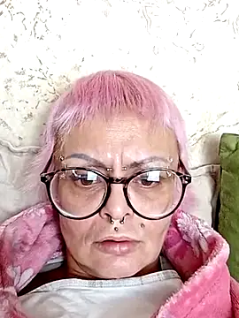 Snapshot of Gardener_of_Illusions chatting on March 22, 7:09 pm Gardener of Illusions online show from March 22, 7:09 pm