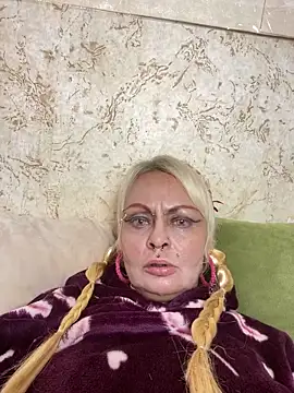 Snapshot of Gardener_of_Illusions chatting on September 24, 12:14 am Gardener of Illusions online show from September 24, 12:14 am