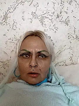 Snapshot of Gardener_of_Illusions chatting on October 10, 10:36 am Gardener of Illusions online show from October 10, 10:36 am