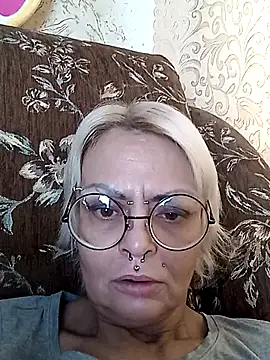 Snapshot of Gardener_of_Illusions chatting on October 20, 6:14 am Gardener of Illusions online show from October 20, 6:14 am