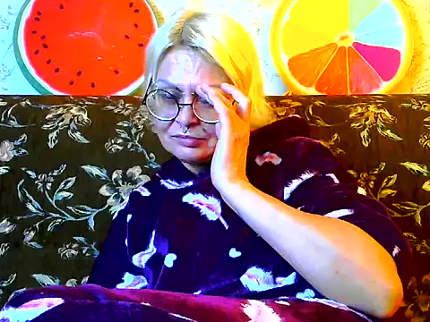 Snapshot of Gardener_of_Illusions chatting on October 24, 4:20 am Gardener of Illusions online show from October 24, 4:20 am