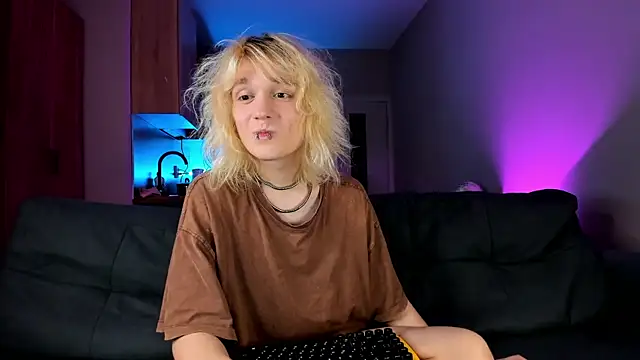 Gregory Byyrd online show from December 3, 7:11 pm