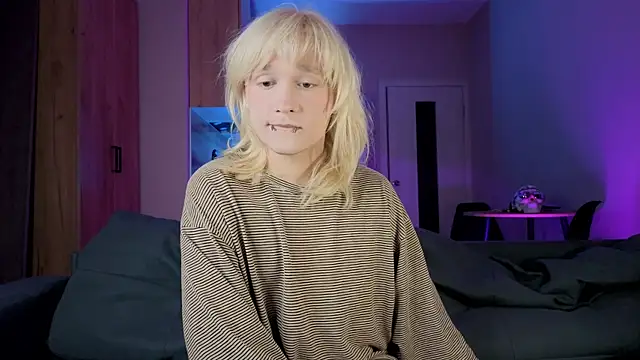 Gregory Byyrd online show from September 12, 9:04 pm