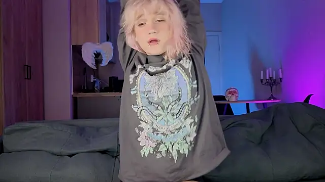 Gregory Byyrd online show from February 25, 8:40 pm