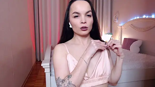 Avylew online show from January 12, 8:03 pm