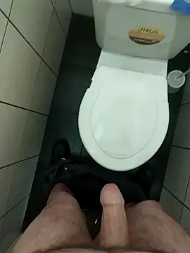 Snapshot of Lisak951 chatting on September 25, 7:45 am Lisak951 online show from September 25, 7:45 am