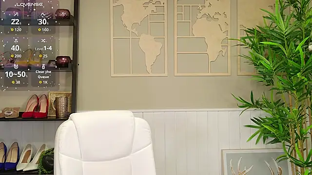 LadyLeea online show from March 5, 5:14 am