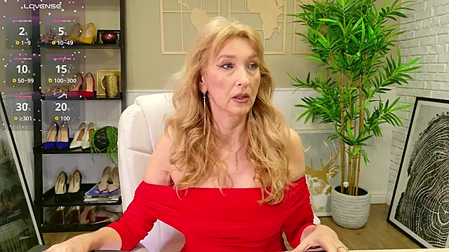 LadyLeea online show from March 27, 5:57 am