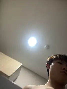 Snapshot of thehornyboyz chatting on December 12, 6:10 pm thehornyboyz online show from December 12, 6:10 pm