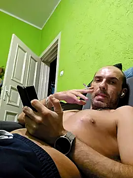 Snapshot of STANISLAW621162 chatting on January 14, 10:23 pm STANISLAW621162 online show from January 14, 10:23 pm