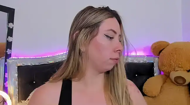 JanneKim online show from February 3, 3:42 am