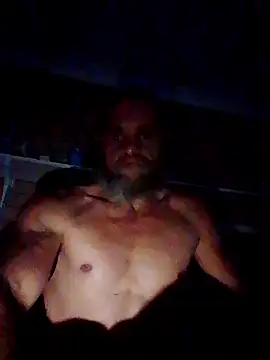 Snapshot of Deonlonely1 chatting on May 6, 2:33 pm Deonlonely1 online show from May 6, 2:33 pm