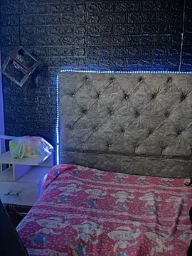 Paloma  LS online show from February 4, 6:58 pm