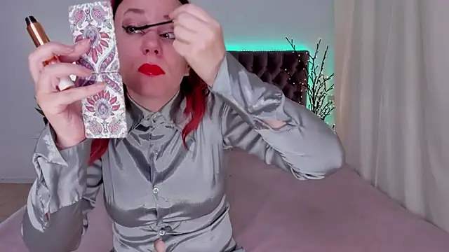 KristiVegass online show from December 19, 6:56 am