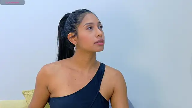 Snapshot of Anna_risse chatting on February 12, 5:46 am Anna risse online show from February 12, 5:46 am