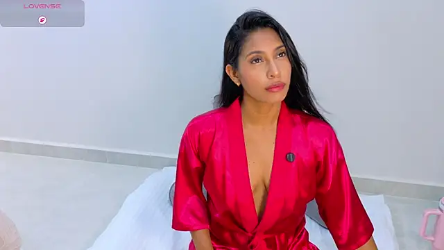 Snapshot of Anna_risse chatting on April 14, 5:13 am Anna risse online show from April 14, 5:13 am