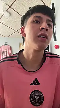 Stiven 017 online show from January 31, 9:13 pm