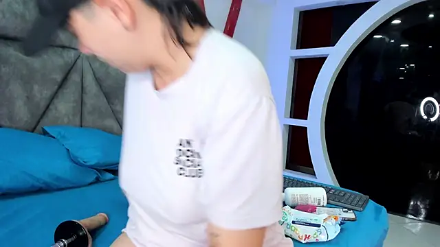 AbbySmiitth  online show from April 17, 10:46 pm