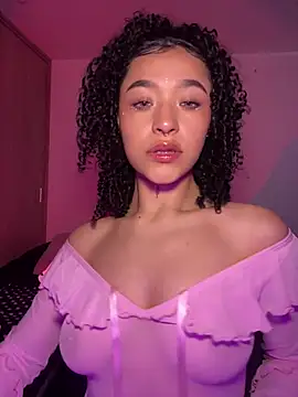 Snapshot of Crystal_Dluna chatting on November 28, 3:58 pm Crystal Dluna online show from November 28, 3:58 pm