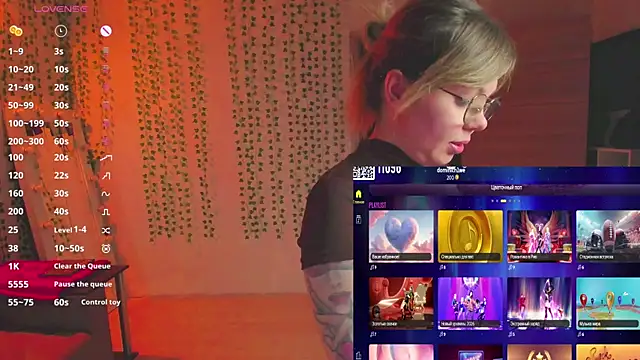 whoa-hoa-hoa-hoa-hoa online show from March 24, 6:57 pm