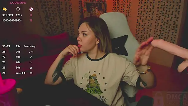 whoa-hoa-hoa-hoa-hoa online show from April 10, 5:17 pm