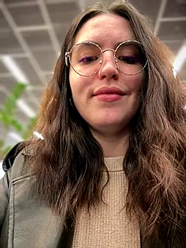 meow girl online show from November 16, 8:09 am